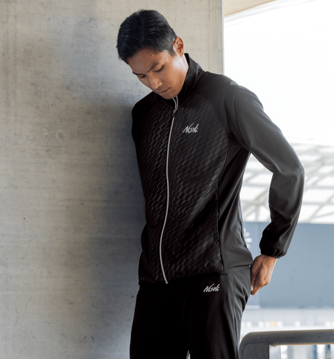 ハイブリッドトレーニングジャケット